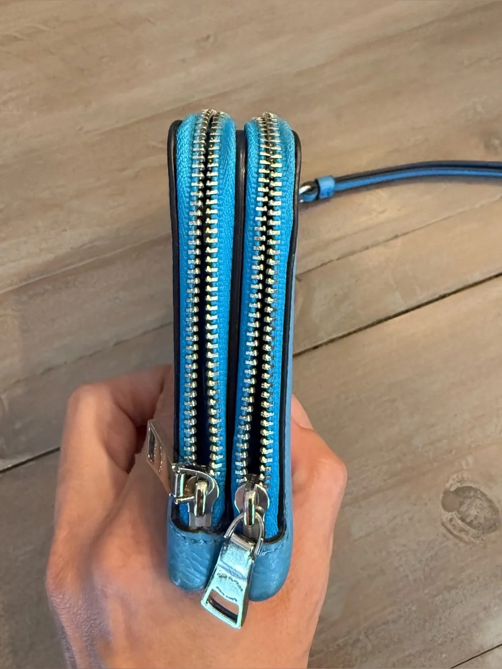 COACH BLUE PEBBLED LEATHER DOUBLE CORNER ZIP ZIPPER WRISTLET CLUTCH WALLET  Used